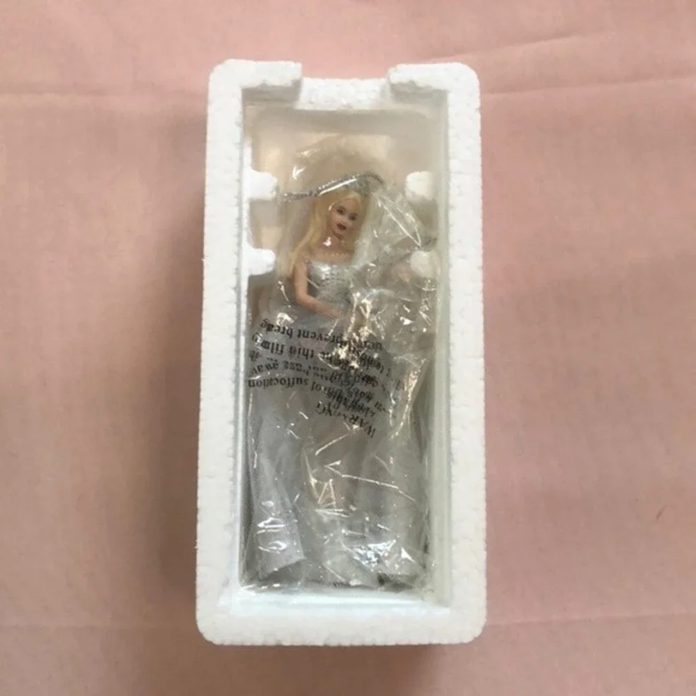 Avon 2000 Barbie Millennium Bride Porcelain Collectors Vintage Keepsake Ornament